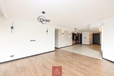 245 Peponi - 17