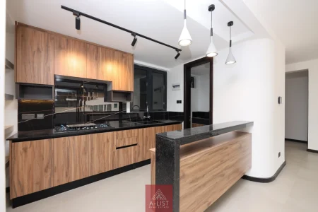 245 Peponi - 4