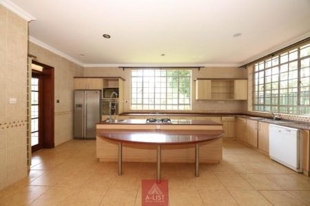 4 Bedroom Townhouse1