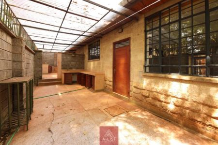 4 Bedroom Townhouse13