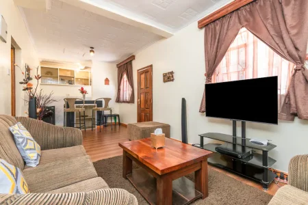 4a620870-d8de-4d1a-8987-1c3e793fec57