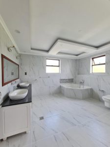 6 Bedroom Ambassadorial House17