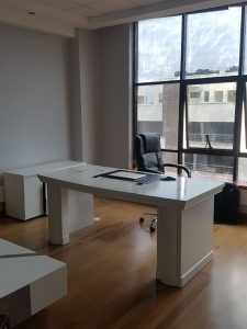 Exclusive Modern 1300sqft Office-Kindaruma-office-4