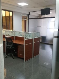 Exclusive Modern 1300sqft Office-Kindaruma-office-9