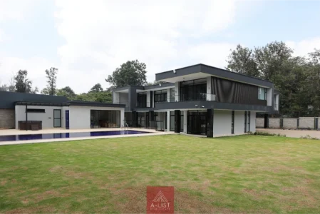 Nyari 6BR Villa - 4
